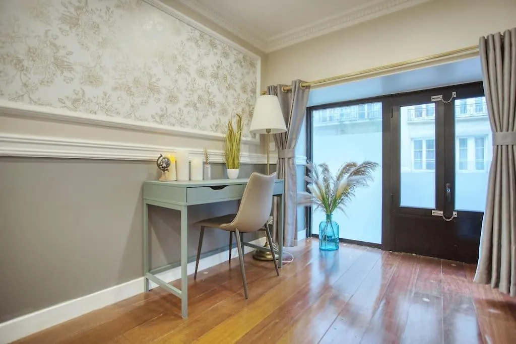 Le Nid Parisien Triplex Cosy Et Chaleureux Apartment