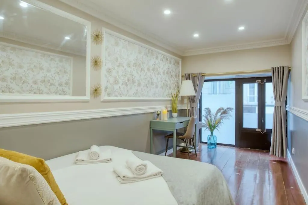 Le Nid Parisien Triplex Cosy Et Chaleureux Apartment France
