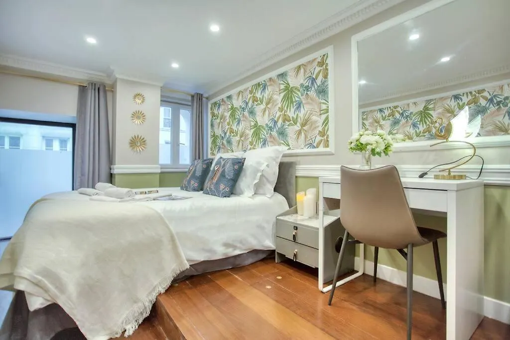 Le Nid Parisien Triplex Cosy Et Chaleureux Apartment France